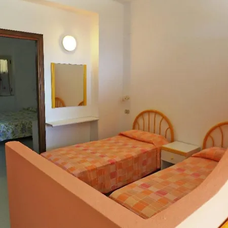 Locazione Turistica Esmeraldo-6 *